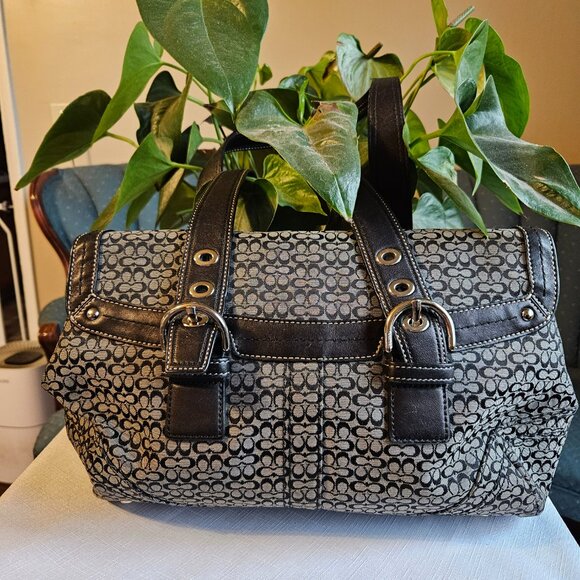 Coach Soho EUC Signature Flap Leather Black Grey Handbag-Item #714 - Picture 2 of 7